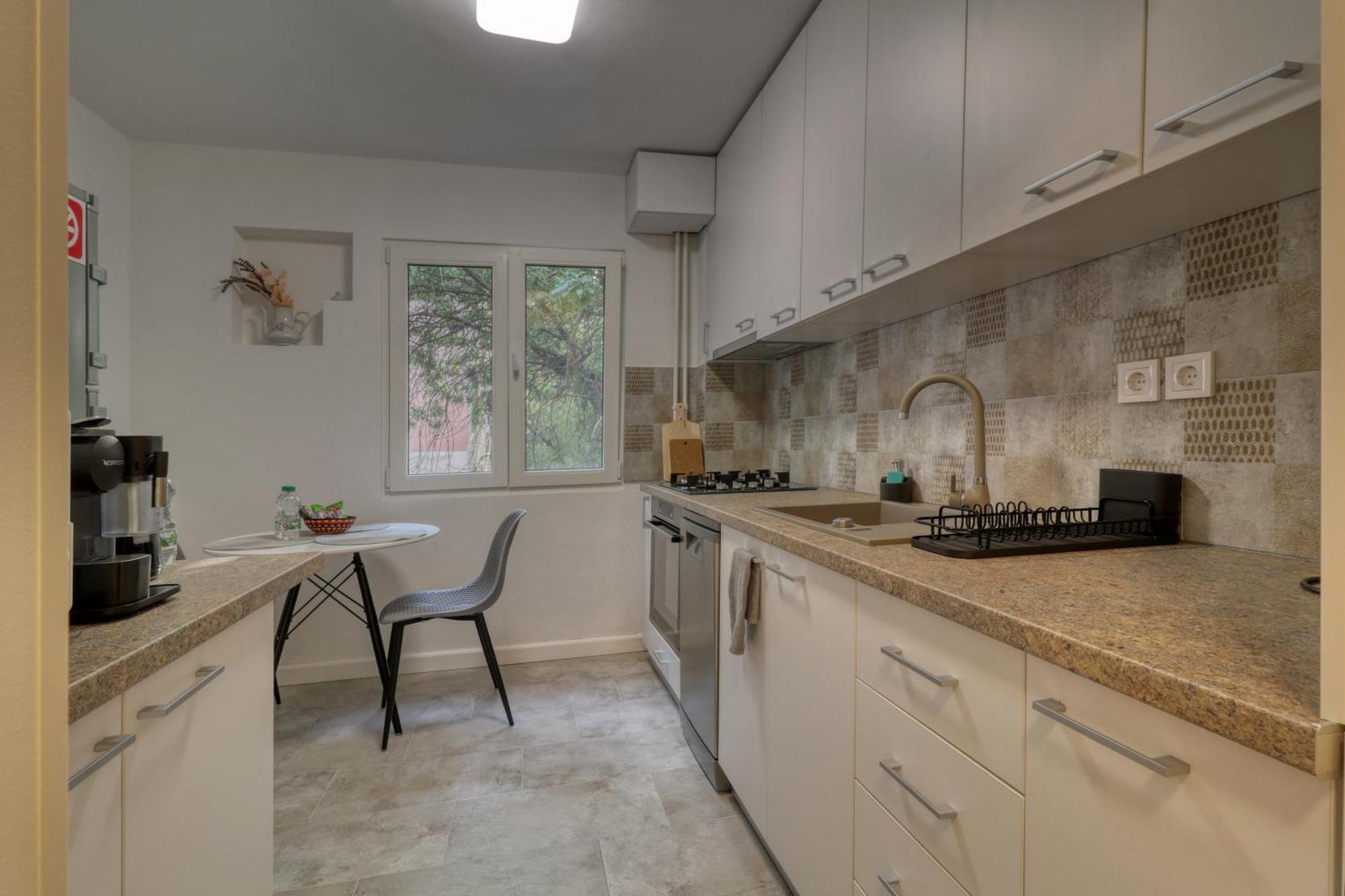 Quito Apartment - Stylish & Quiet ブカレスト エクステリア 写真