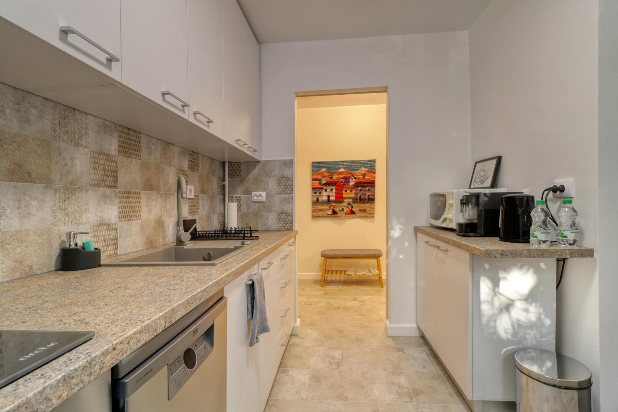 Quito Apartment - Stylish & Quiet ブカレスト エクステリア 写真