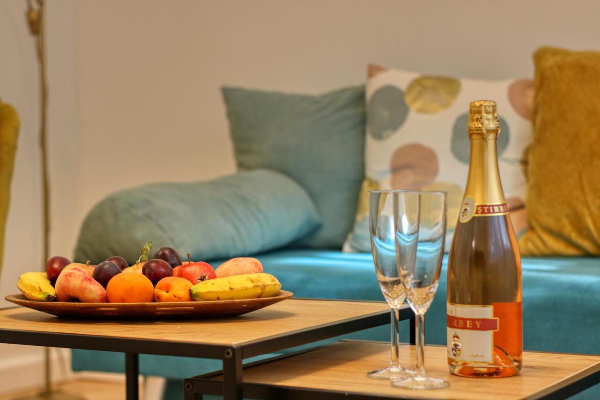 Quito Apartment - Stylish & Quiet ブカレスト エクステリア 写真